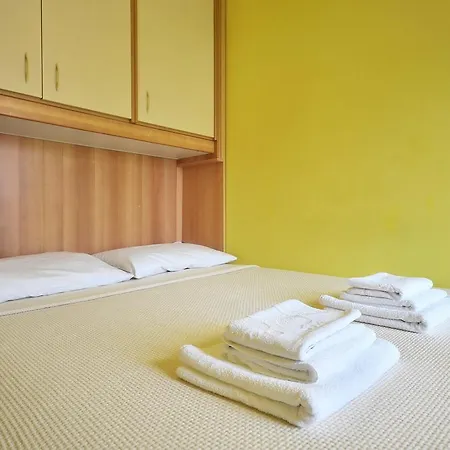 With Balconies-center Apartment Split
