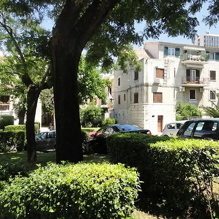 With Balconies-center Apartment *